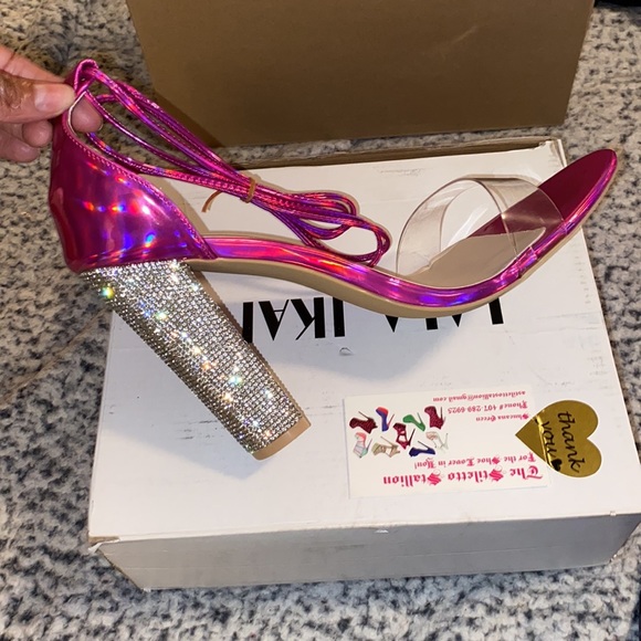 Diamond studded heel - Picture 3 of 3